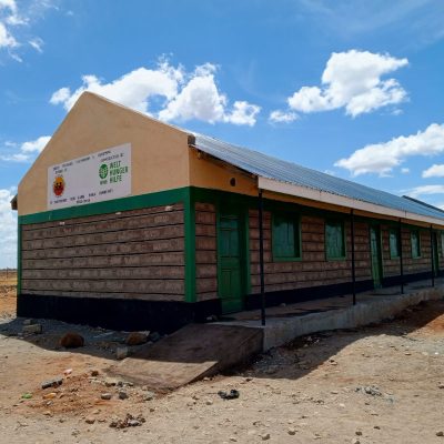 Kambi Nyoka - 3er Block neue Klassenzimmer
